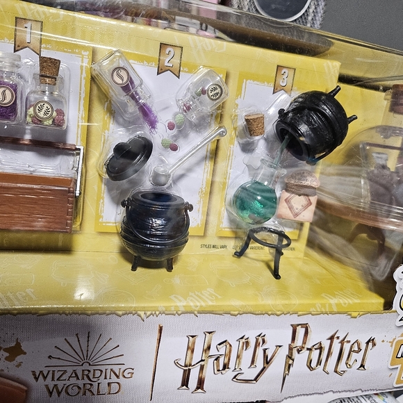 Harry Potte MGA's mini verse. make it mini potions a little damage box.15 potion - Picture 10 of 10
